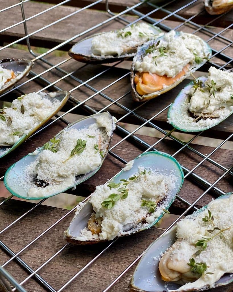 Мидии киви с горгонзолой на угольном гриле или мангале5.jpg