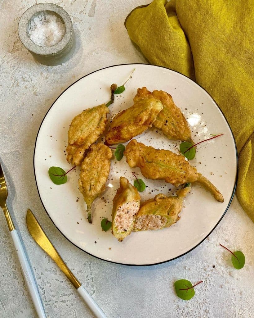 Цветы цуккини с лососем и сыром1.jpg