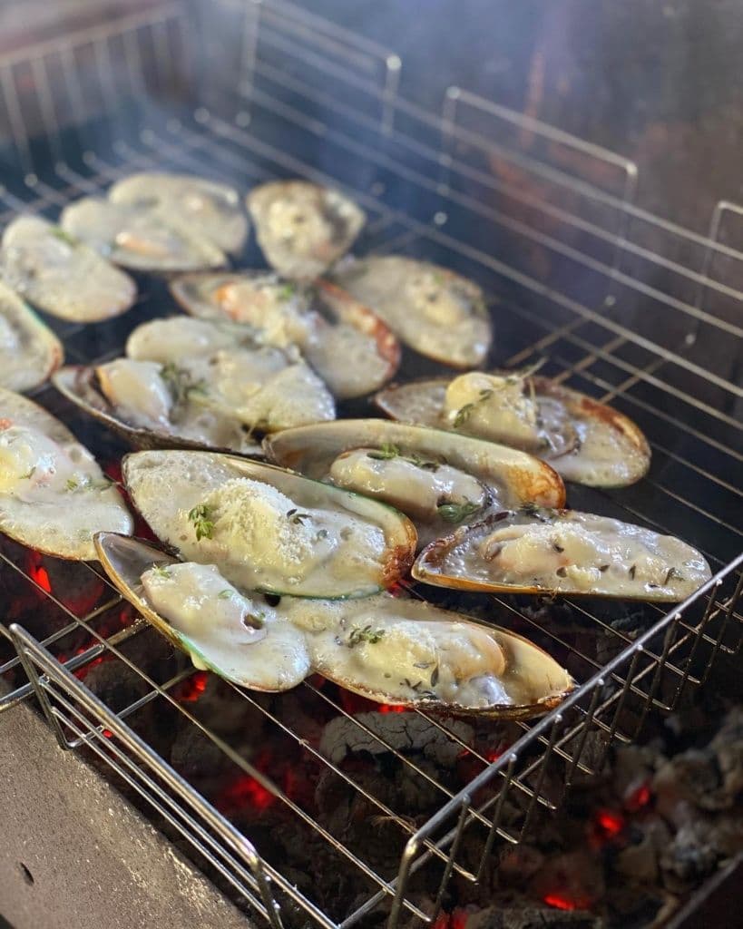 Мидии киви с горгонзолой на угольном гриле или мангале4.jpg