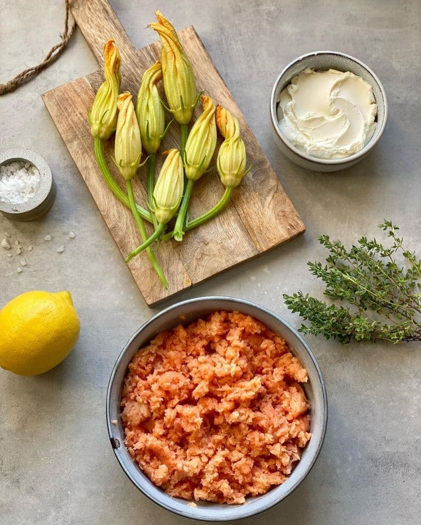 Цветы цуккини с лососем и сыром3.jpg