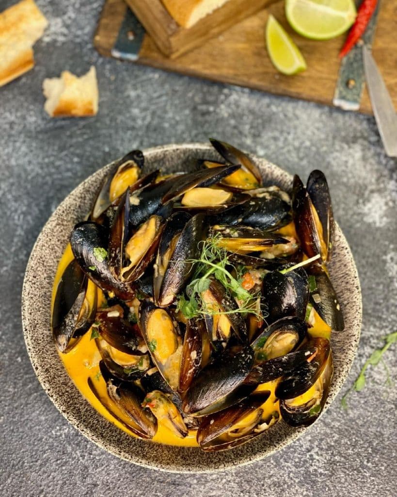 Мидии в соусе том-ям1.jpg