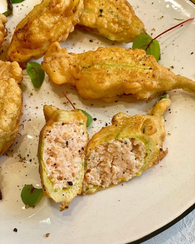 Цветы цуккини с лососем и сыром2.jpg