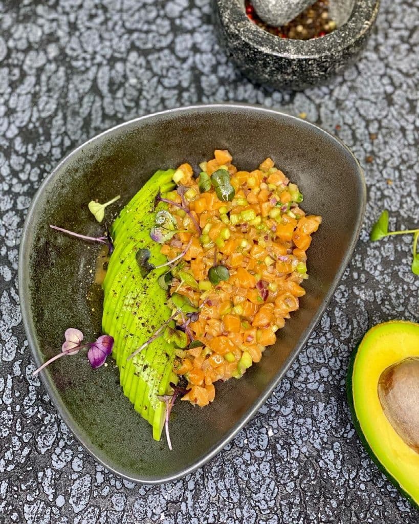 тар-тар из кижуча с авокадо1.jpg