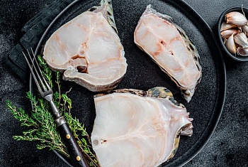 Зубатка пестрая стейк