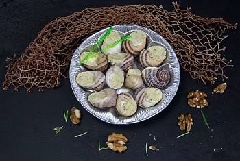 Улитки в ореховом соусе по-лимузински, с грецким орехом